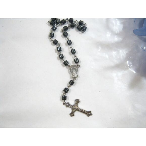Vintage Hematite Pocket size Catholic Rosary Christian Religious Prayer Beads - Picture 5 of 5